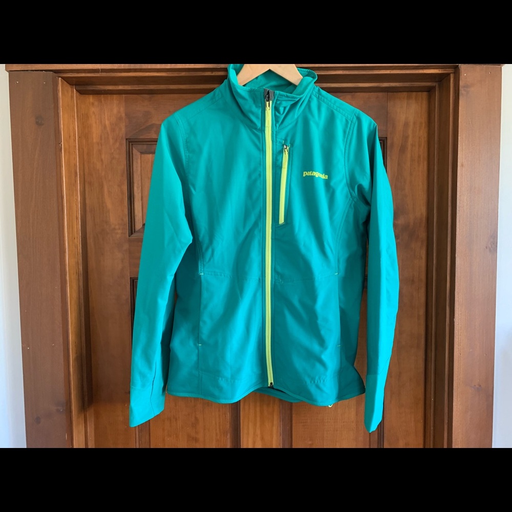 Patagonia jacket, women’s medium - Picture 1 of 4